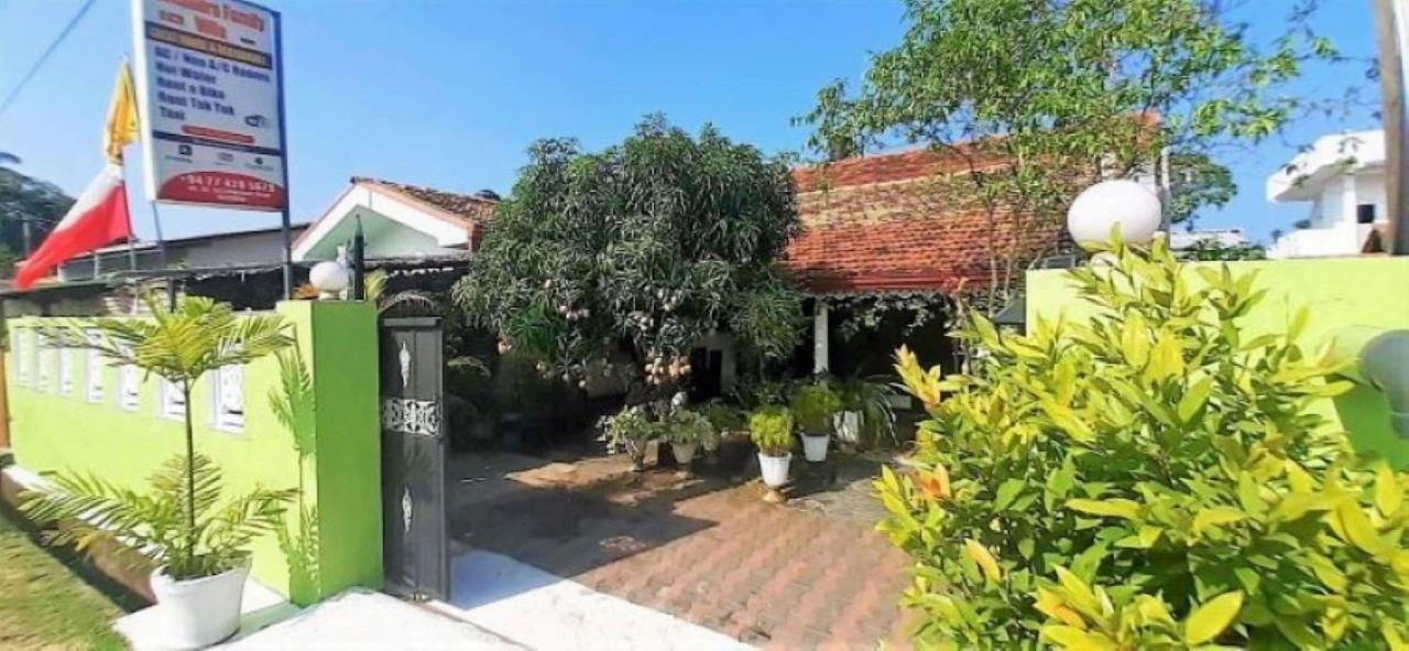 Alexandra Family Villa Негомбо Екстер'єр фото